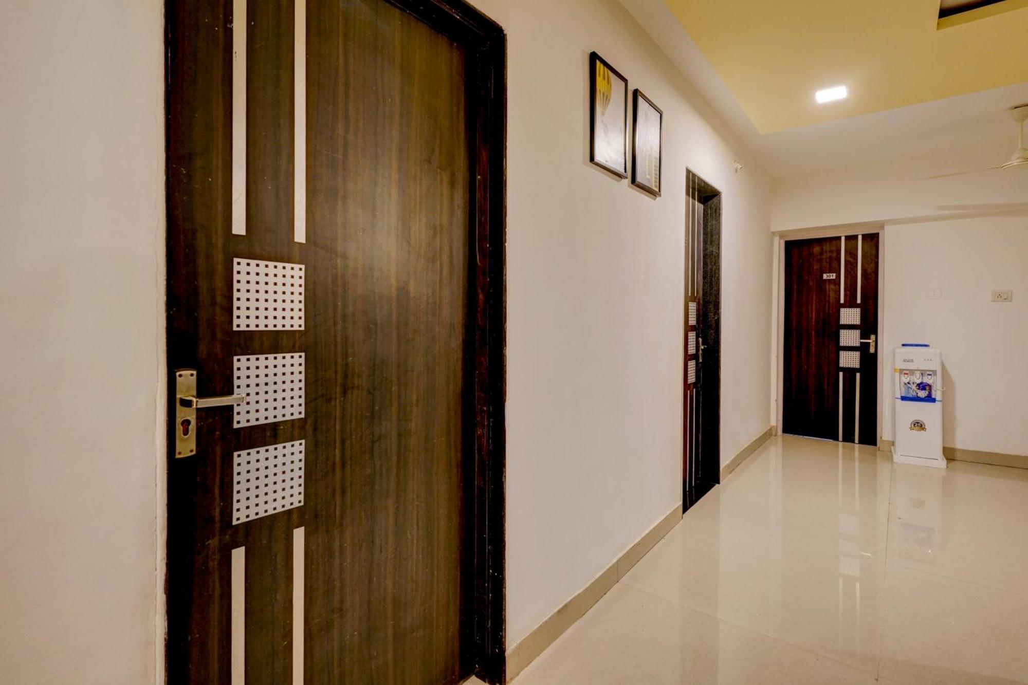 Rio Corporate House Hotel Mumbai Exterior photo